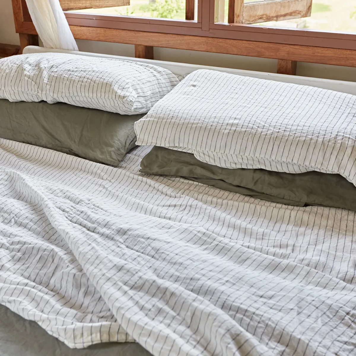 100% Linen Mixed Bedding Set - Khaki & Pinstripe Navy