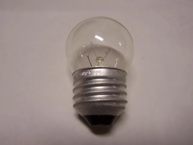 7-1/2W Medium Base Clear Night Light Bulb 120 VOLT