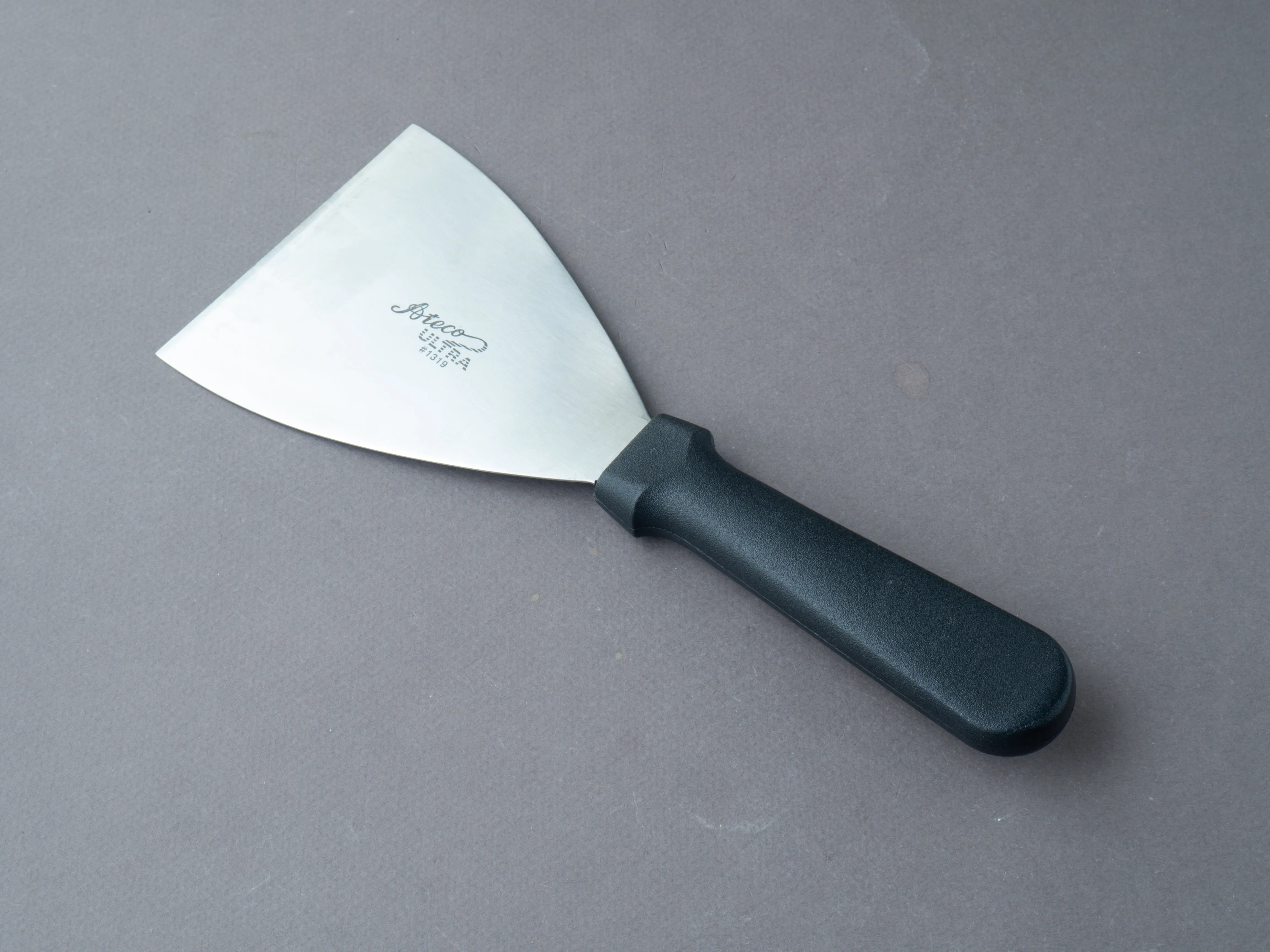 Ateco - Pastry Scraper - Black Handle