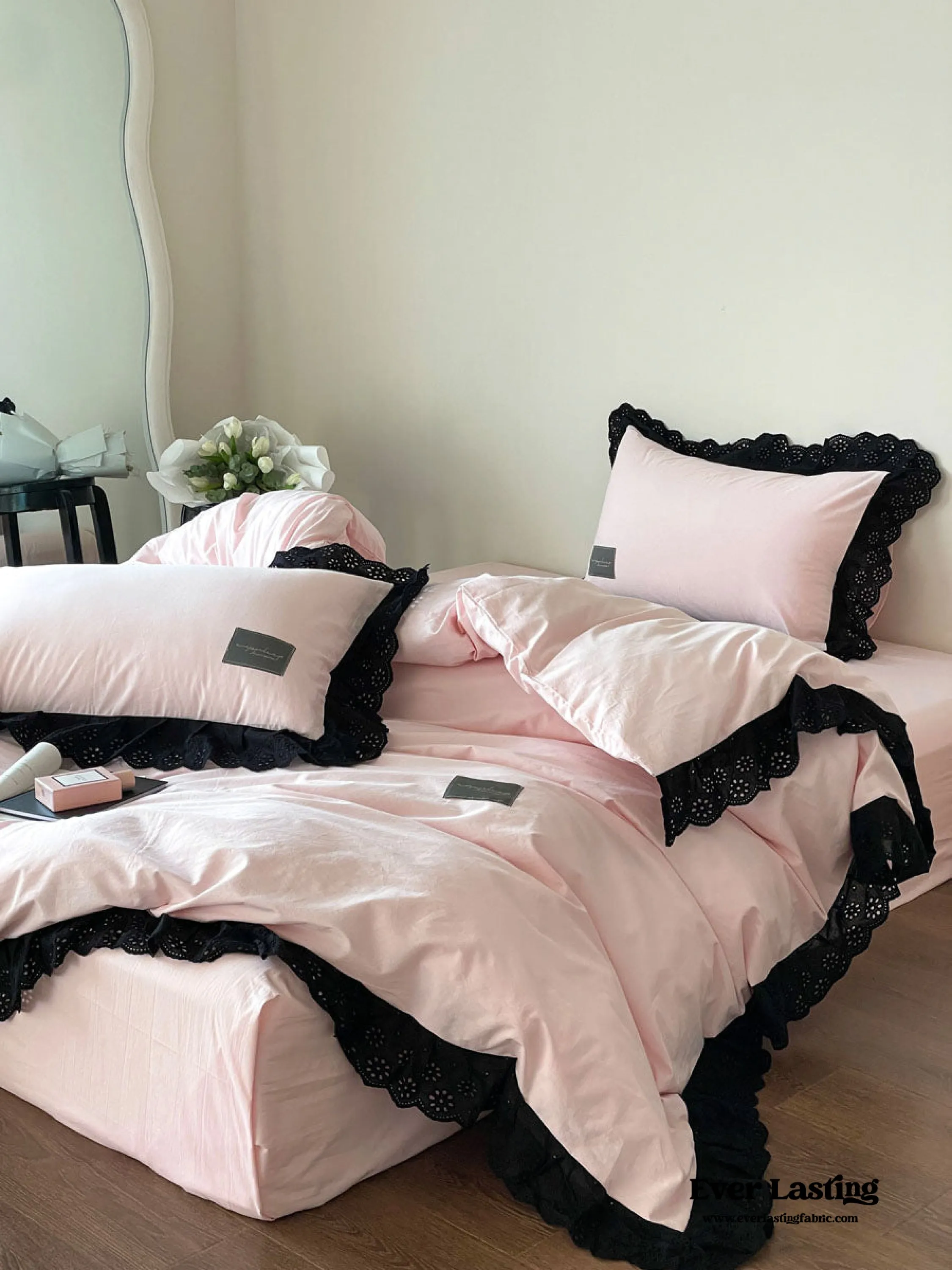 Black Lace Ruffle Bedding Set / Purple