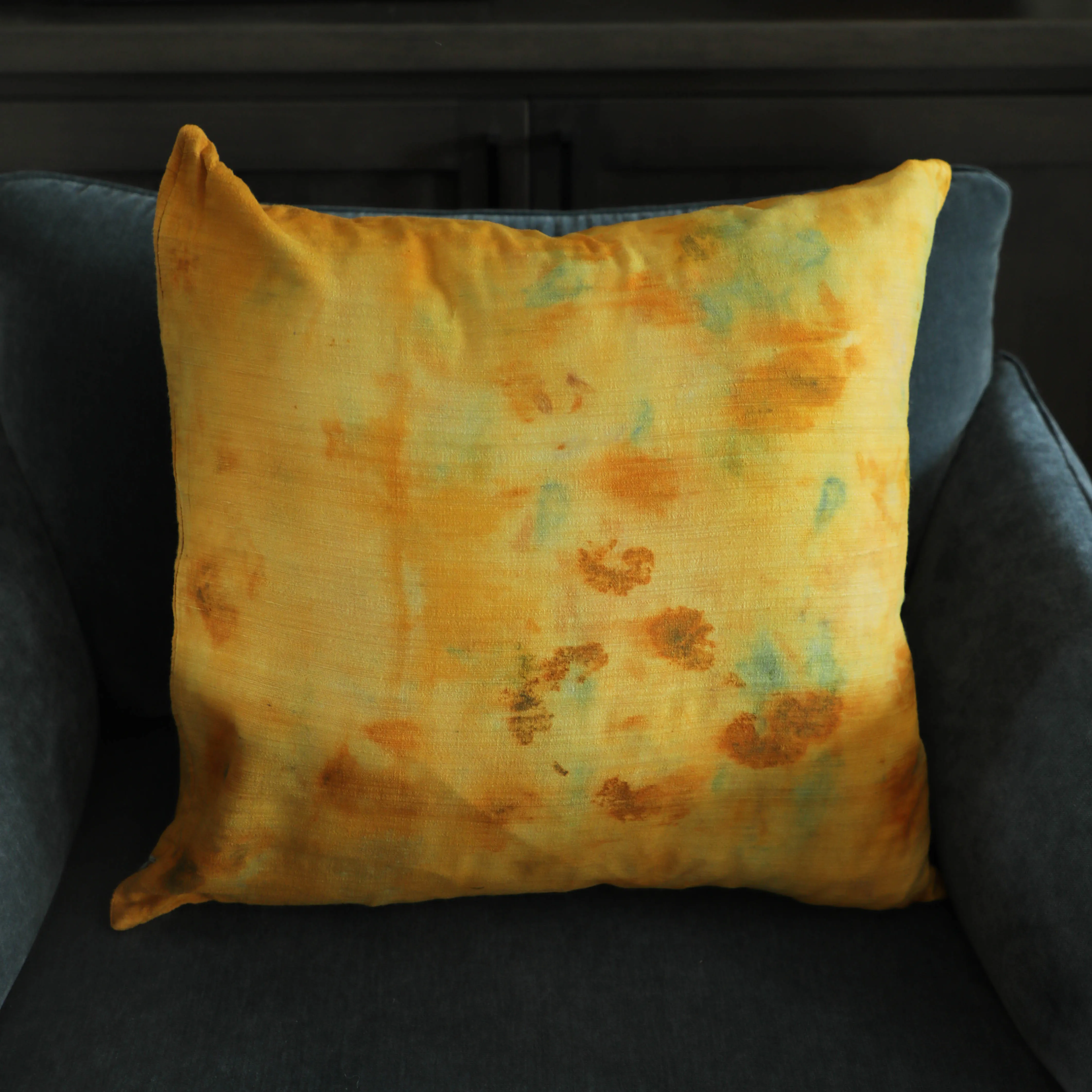 Botanical Print Marigold | Organic Eri Silk Pillow Cover