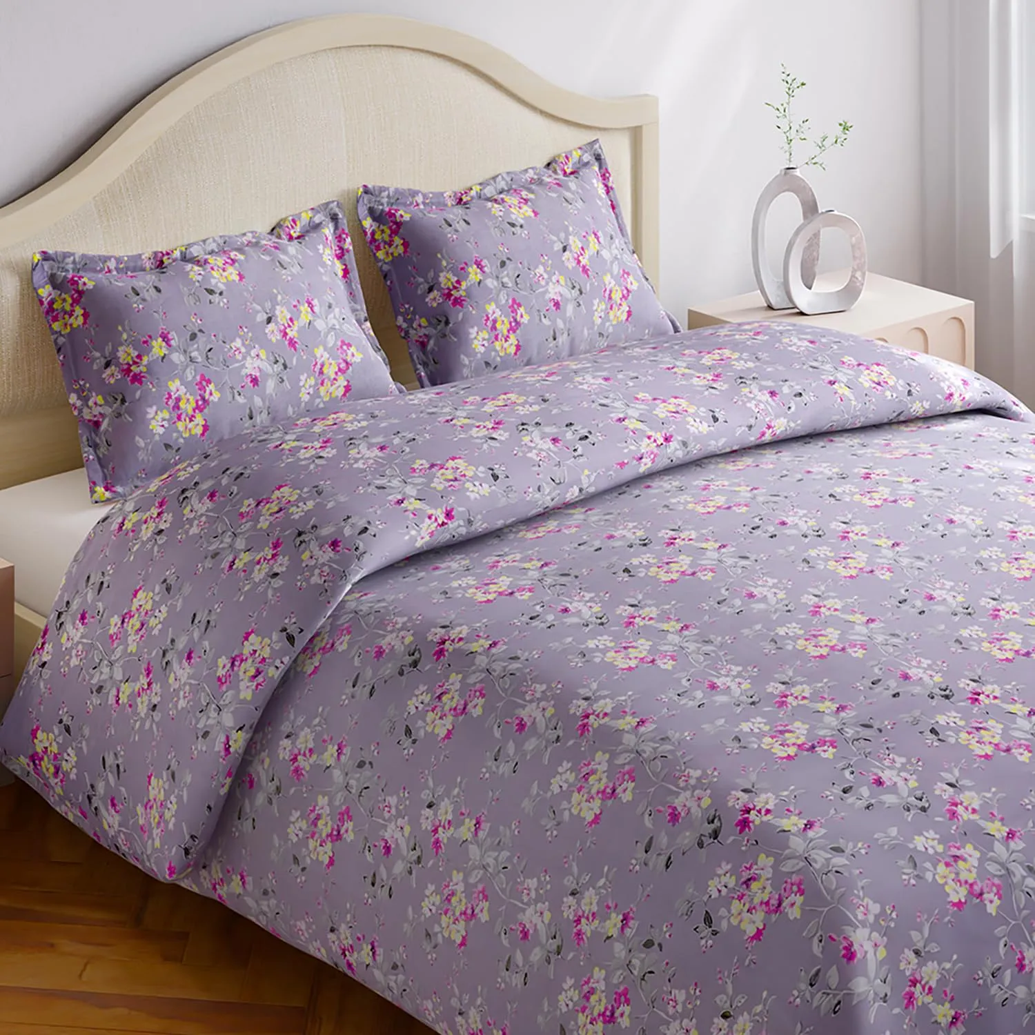 haus & kinder 100% Cotton Queen Size Bedsheet for Double Bed, 1 Cotton Bed Sheet Double Bed (90 X 100 Inches) with 2 Pillow Covers | 186 TC Bed Sheet Double Bed Cotton Chic Floral Art (Violet Grey)