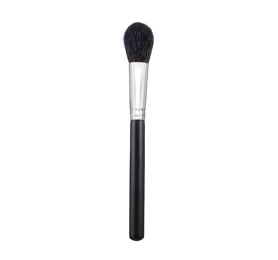 M403 - SMALL CHISEL BLUSH BRUSH