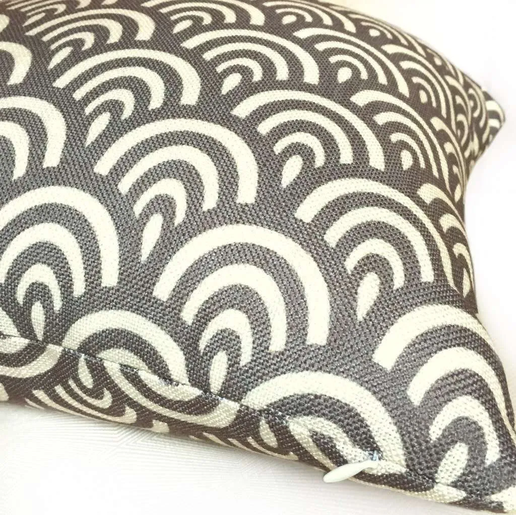 Modern Gray Ivory Cream Scallop Geometric Pattern Pillow Cover