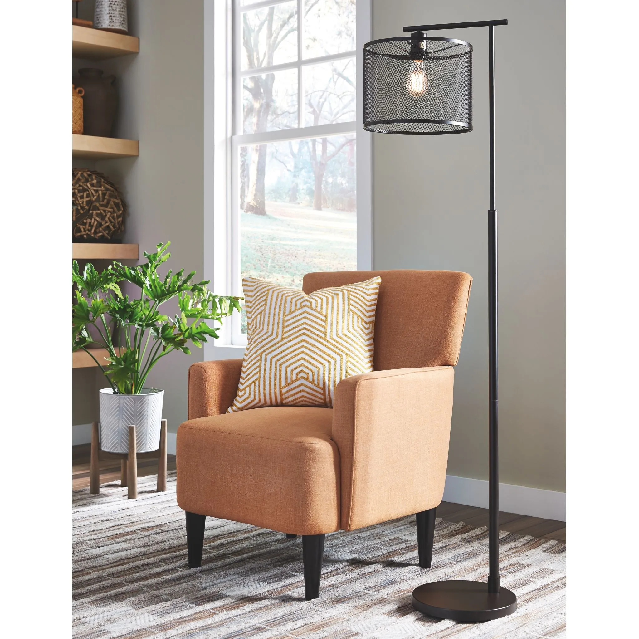 Nolden Floor Lamp