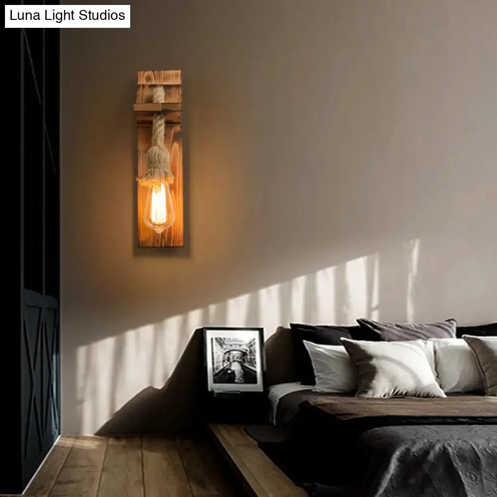 Rustic American Wooden Wall Sconce with Natural Rope Light for Restaurants & Coffee Shops