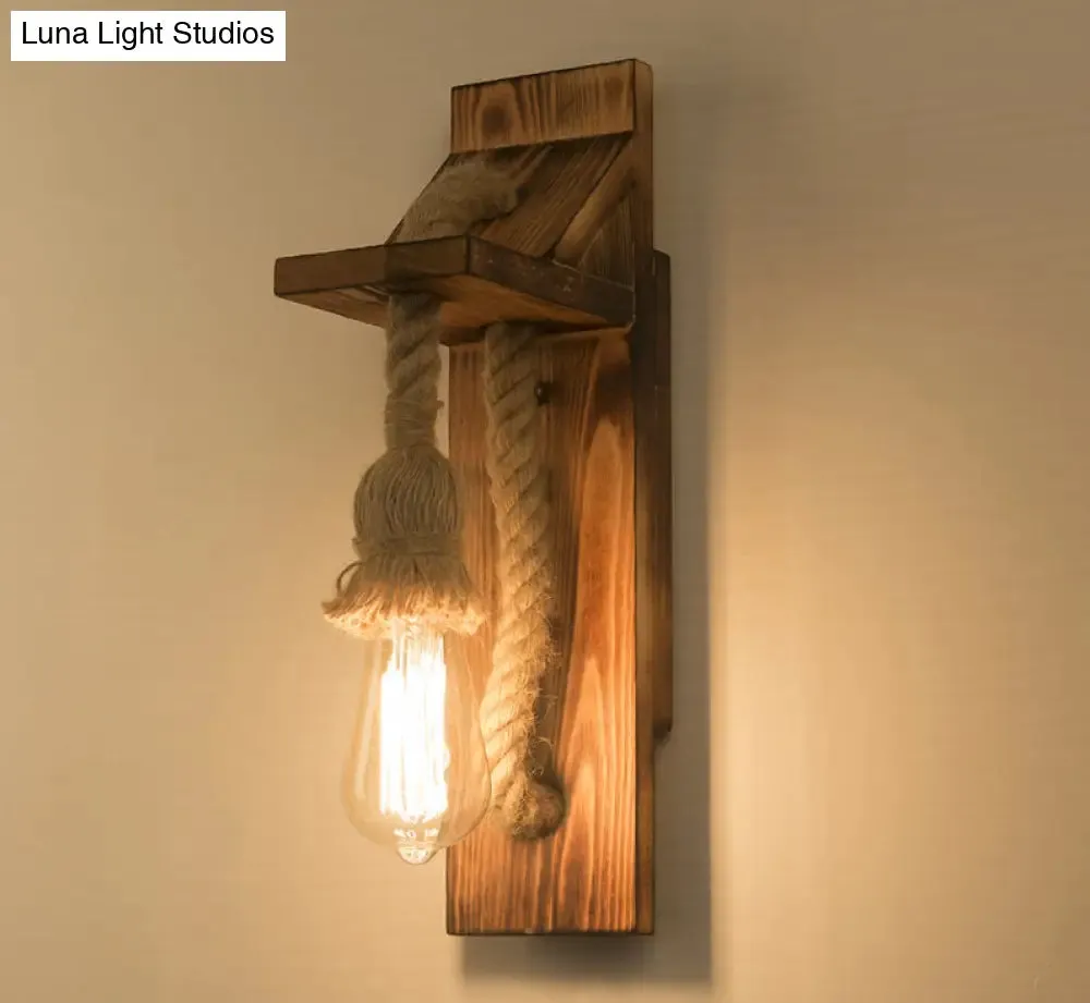 Rustic American Wooden Wall Sconce with Natural Rope Light for Restaurants & Coffee Shops