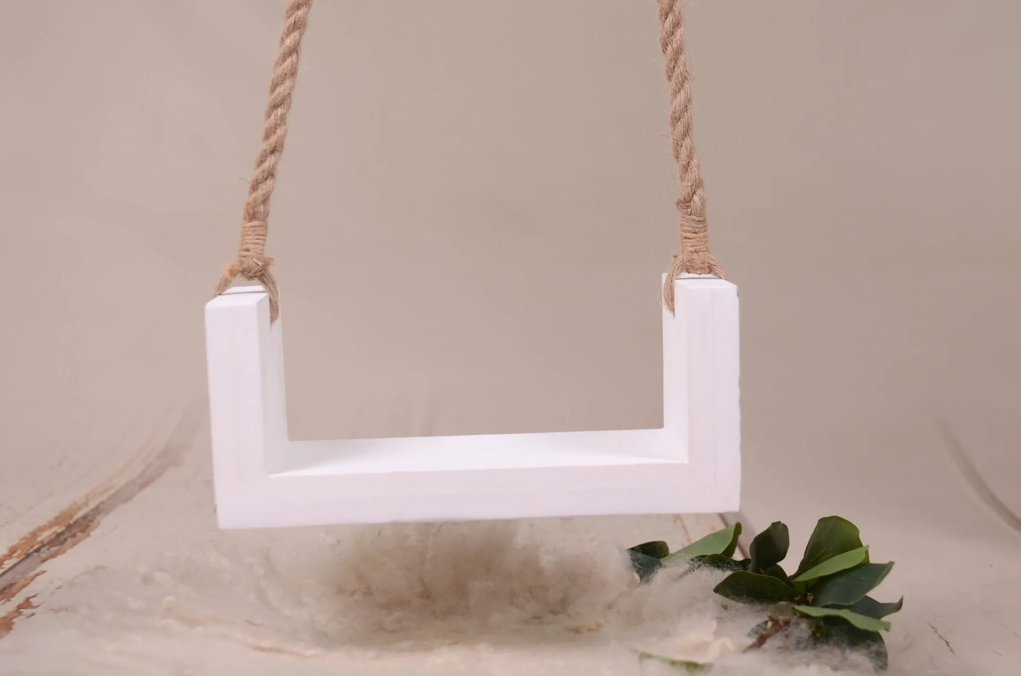 Rustic Swing - White