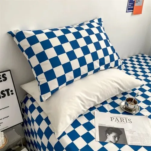 Single size 4 pieces Bedding Set without filler, Off White color and Blue Checkered Design